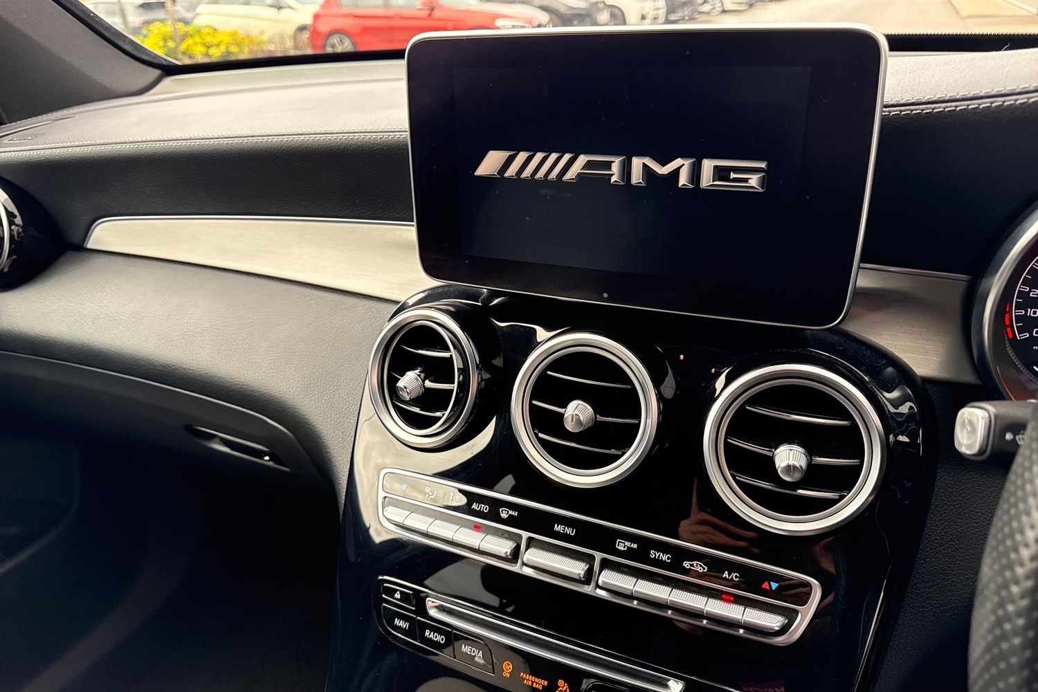 Used Mercedes-Benz GLC 2019 for sale - 76739521: Photo 41