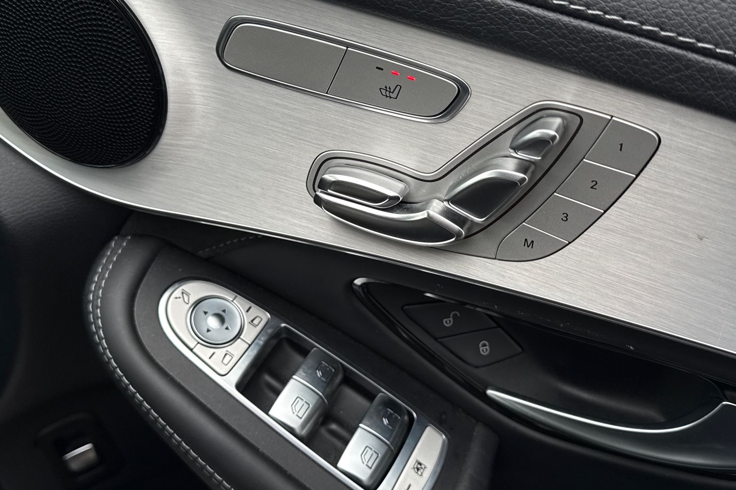 Used Mercedes-Benz GLC 2019 for sale - 76739521: Photo 45