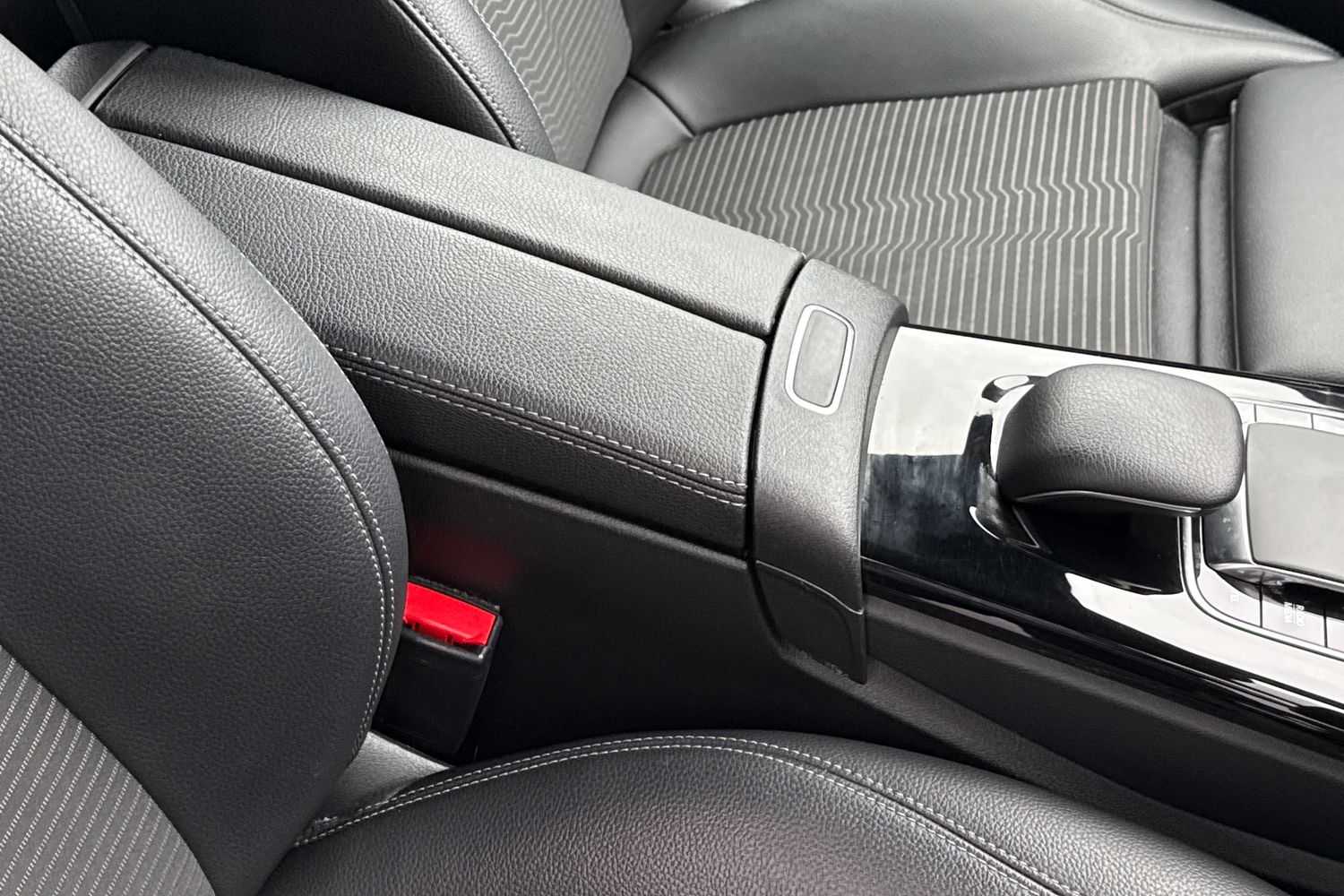 Used Mercedes-Benz A-Class 2018 for sale - 77904487: Photo 38