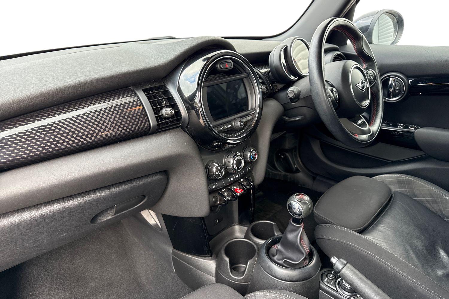 Used MINI Hatch 2018 for sale - 77407437: Photo 15