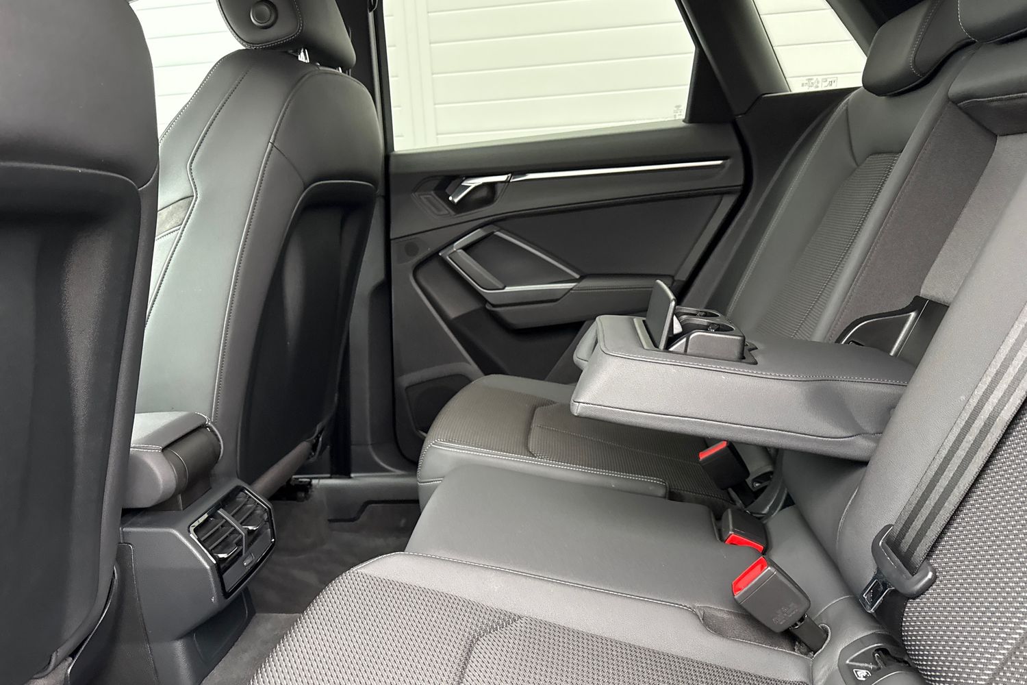 Used Audi Q3 2020 for sale - 77138901: Photo 37