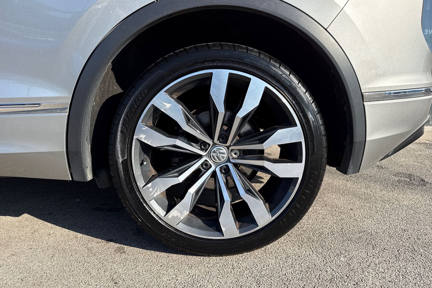 Used Volkswagen Tiguan 2016 for sale - 77747749: Photo 12