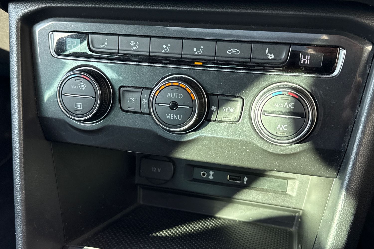 Used Volkswagen Tiguan 2016 for sale - 77747749: Photo 21