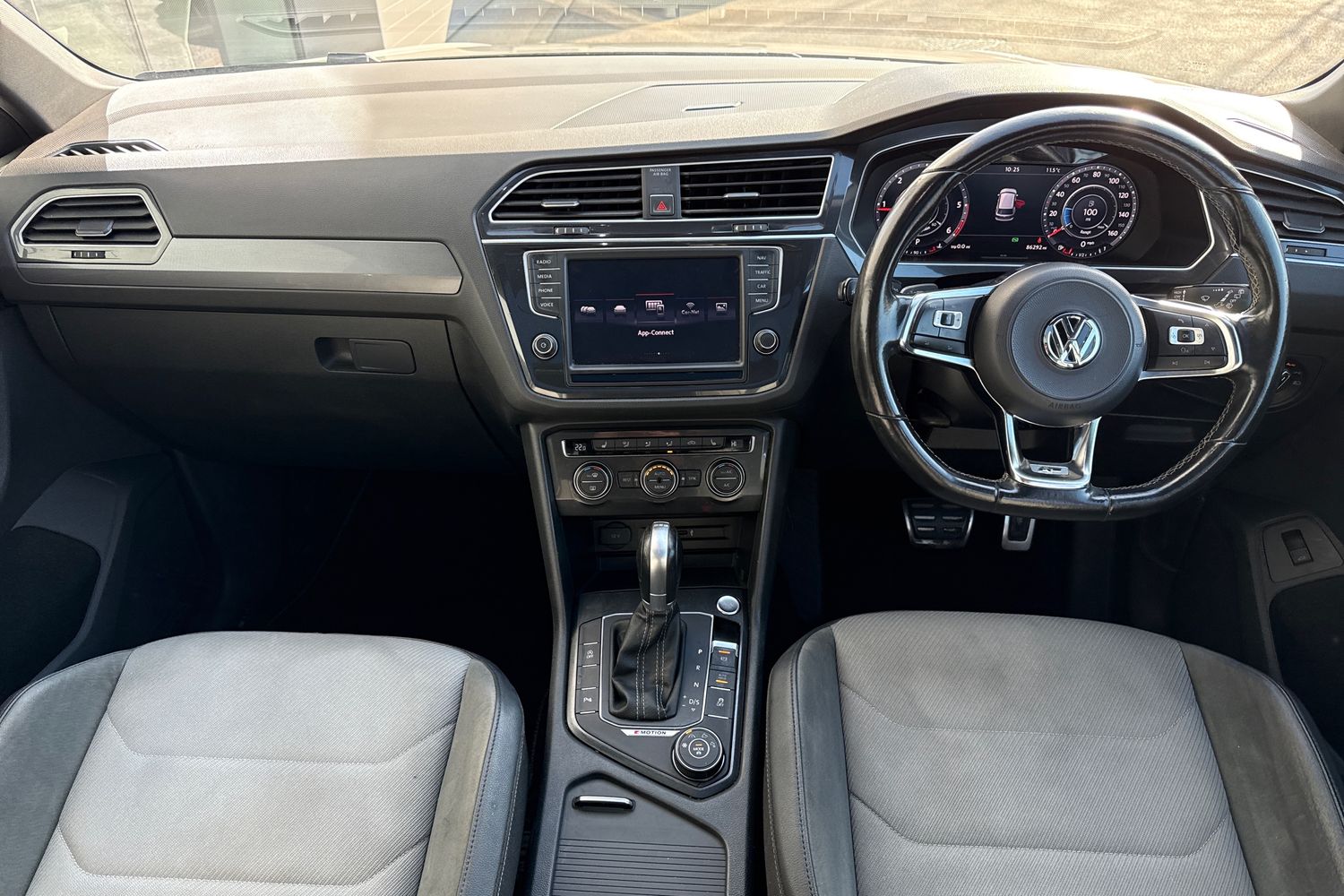 Used Volkswagen Tiguan 2016 for sale - 77747749: Photo 27