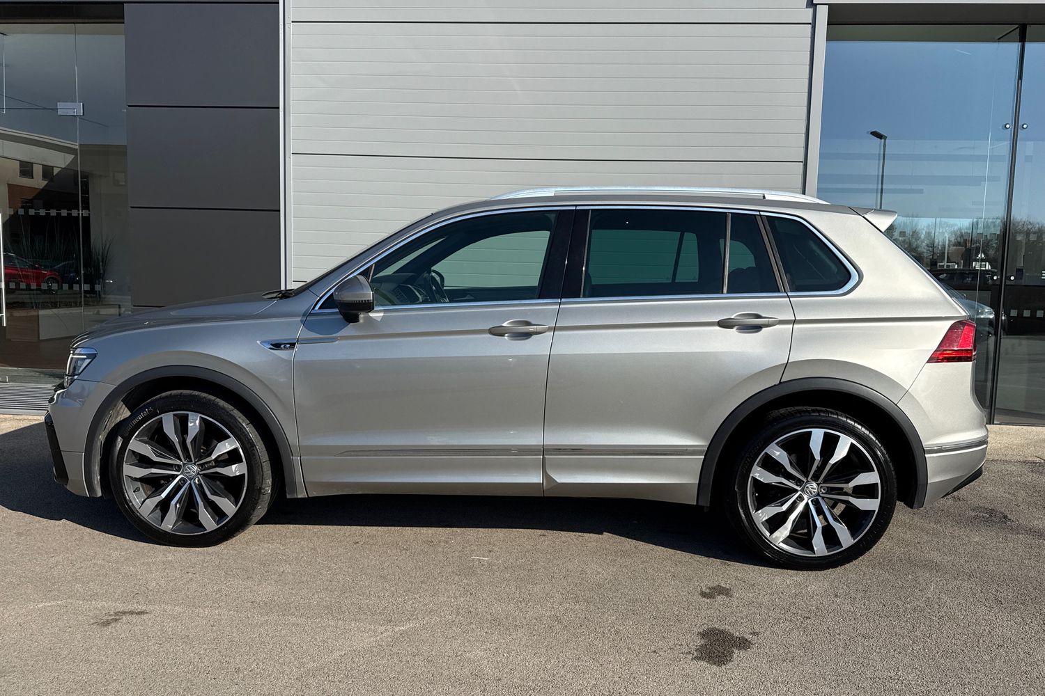 Used Volkswagen Tiguan 2016 for sale - 77747749: Photo 30