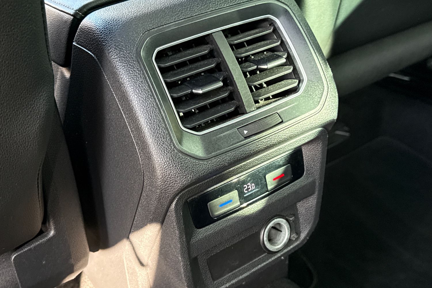 Used Volkswagen Tiguan 2016 for sale - 77747749: Photo 34