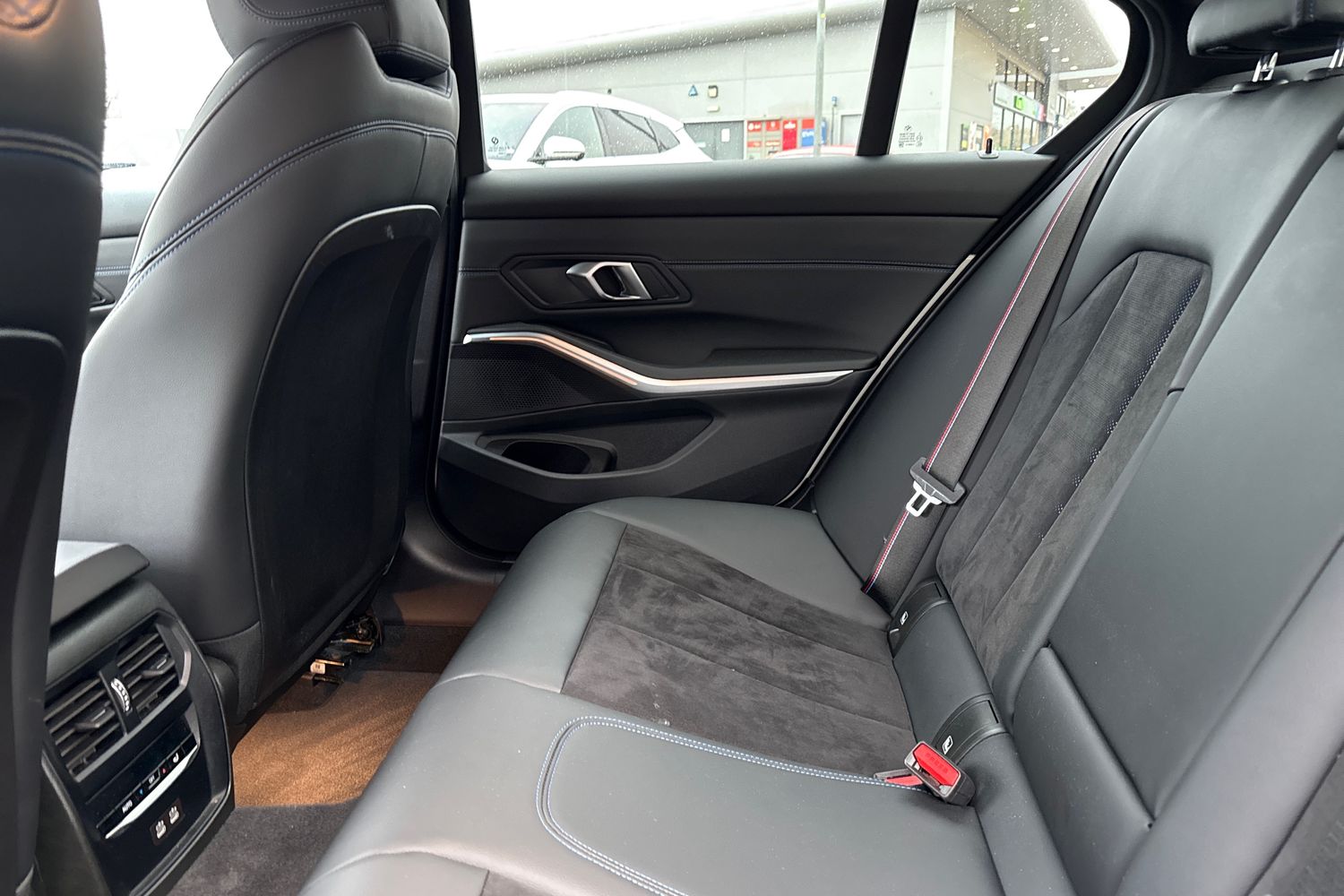 Used BMW 3 Series 2024 for sale - 76890180: Photo 38