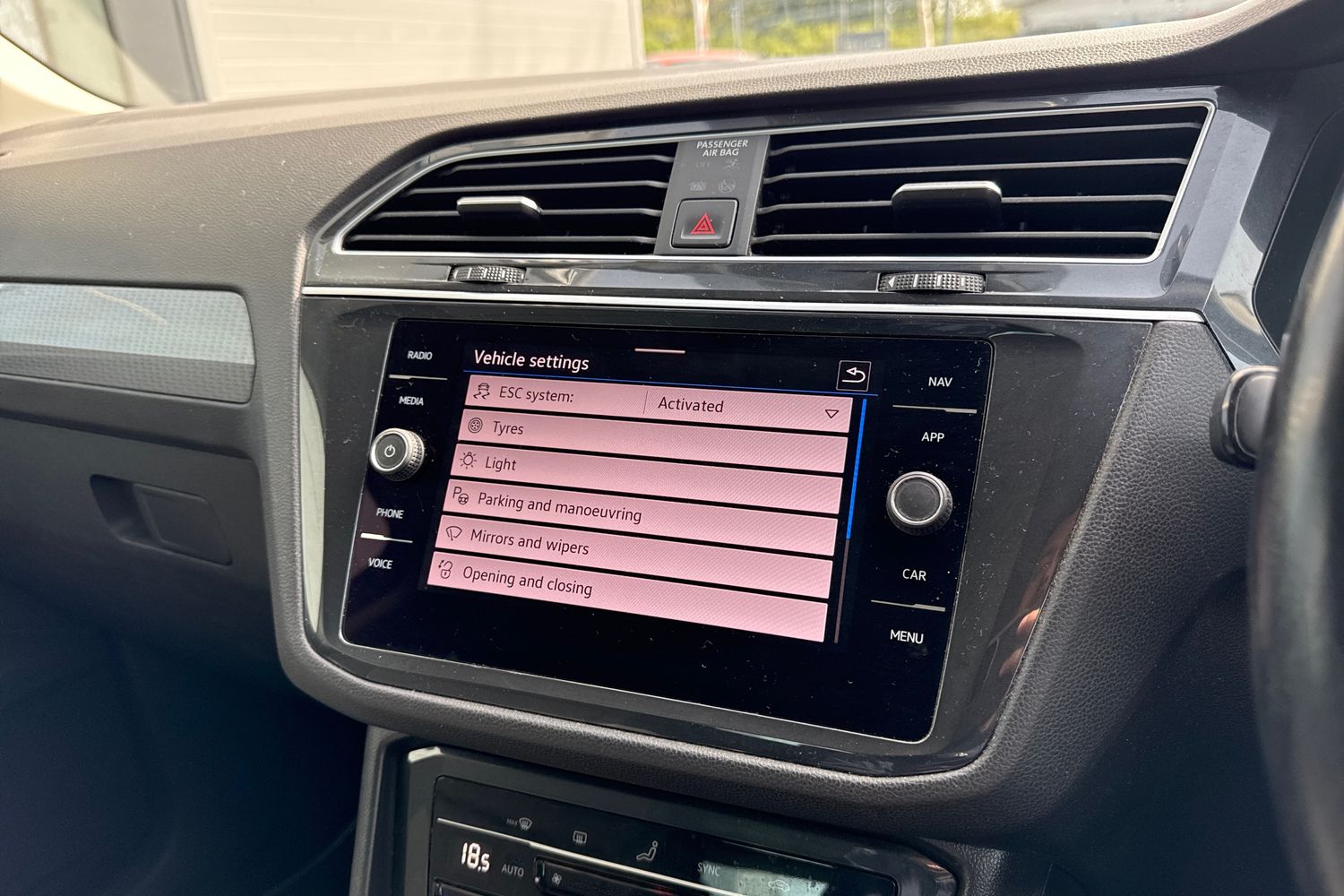 Used Volkswagen Tiguan 2020 for sale - 78213439: Photo 41