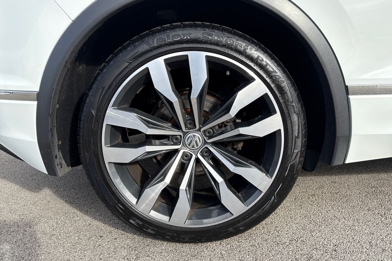 Used Volkswagen Tiguan 2017 for sale - 76374697: Photo 10