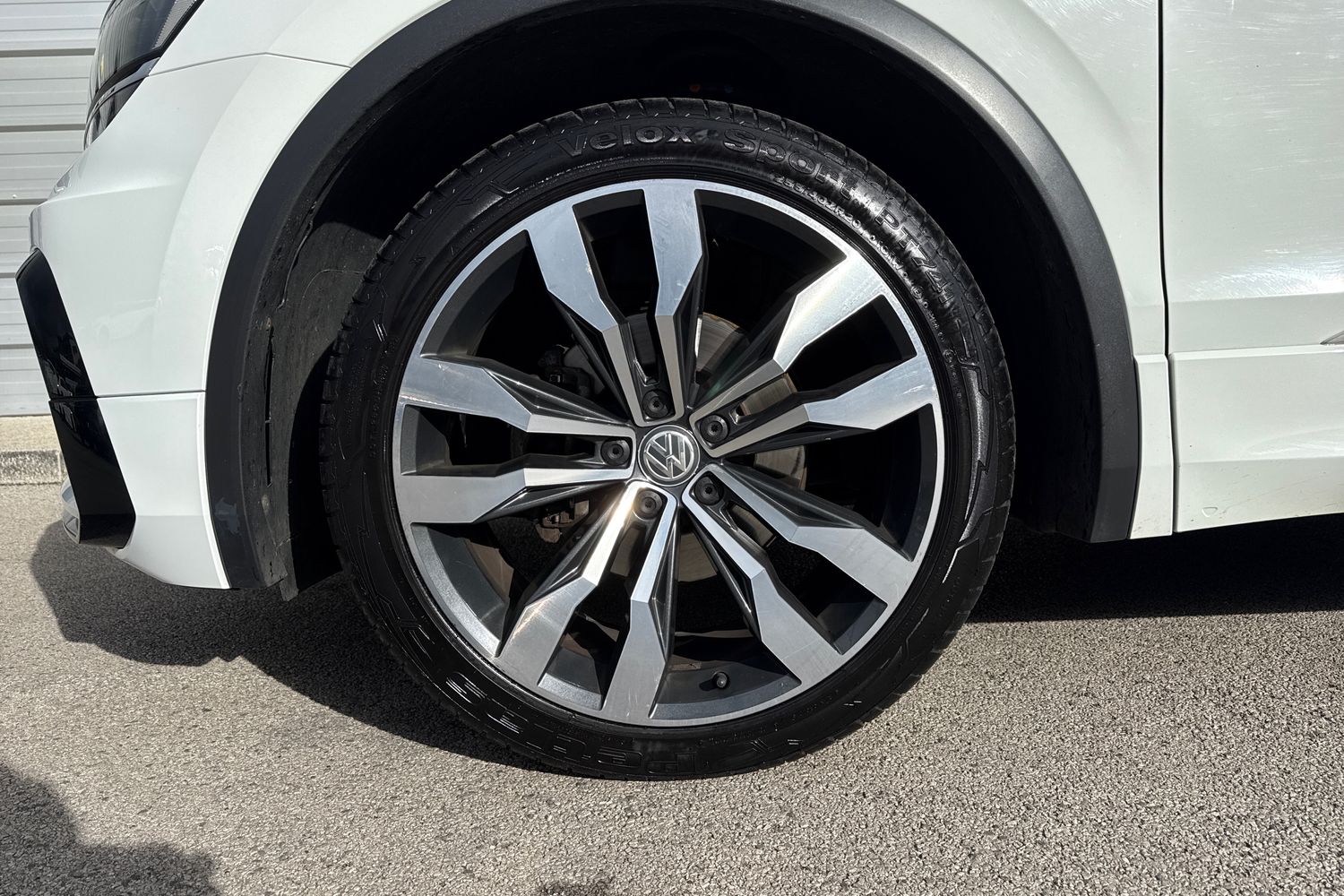 Used Volkswagen Tiguan 2017 for sale - 76374697: Photo 12
