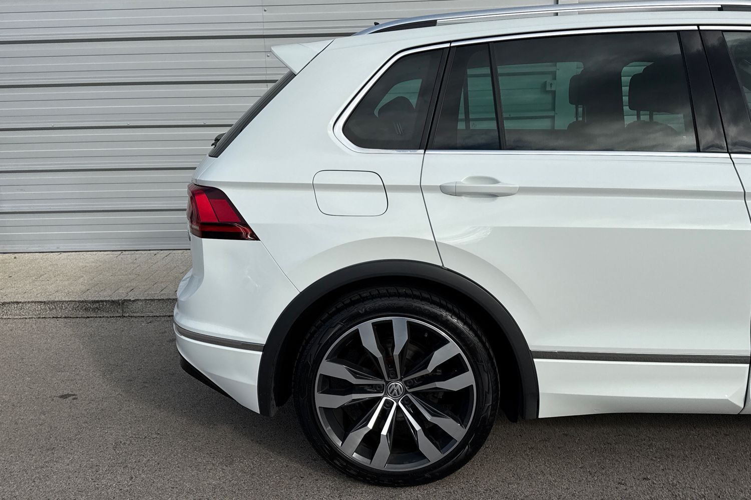 Used Volkswagen Tiguan 2017 for sale - 76374697: Photo 27