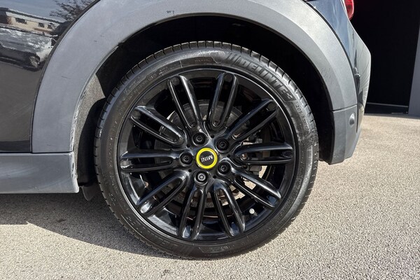 Used MINI Electric Hatch 2022 for sale - 76102171: Photo 13
