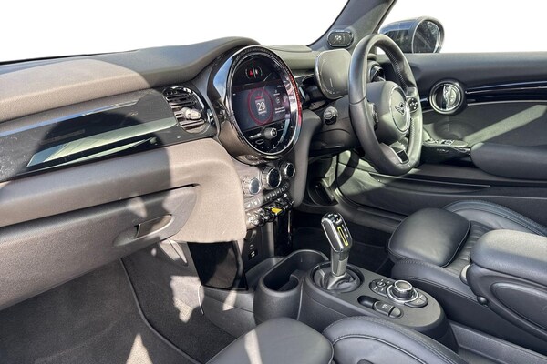 Used MINI Electric Hatch 2022 for sale - 76102171: Photo 15