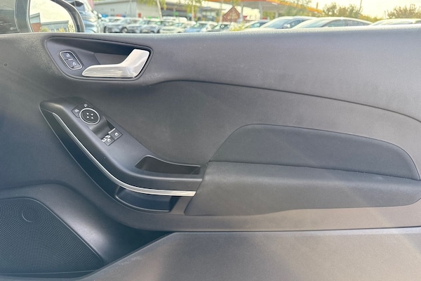 Used Ford Fiesta 2018 for sale - 76106820: Photo 21
