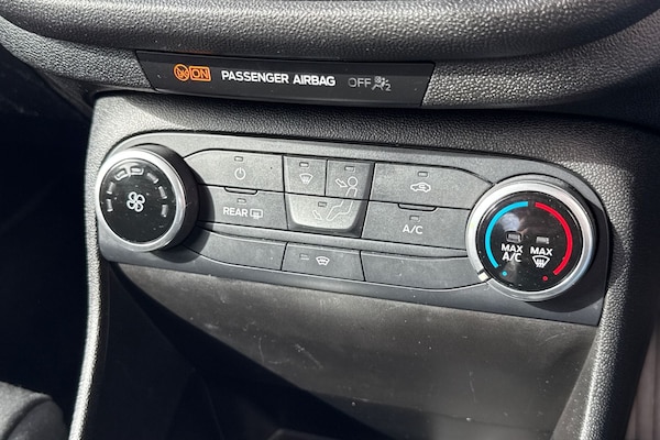 Used Ford Fiesta 2018 for sale - 76106820: Photo 22