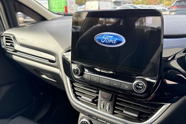 Used Ford Fiesta 2018 for sale - 76106820: Photo 37