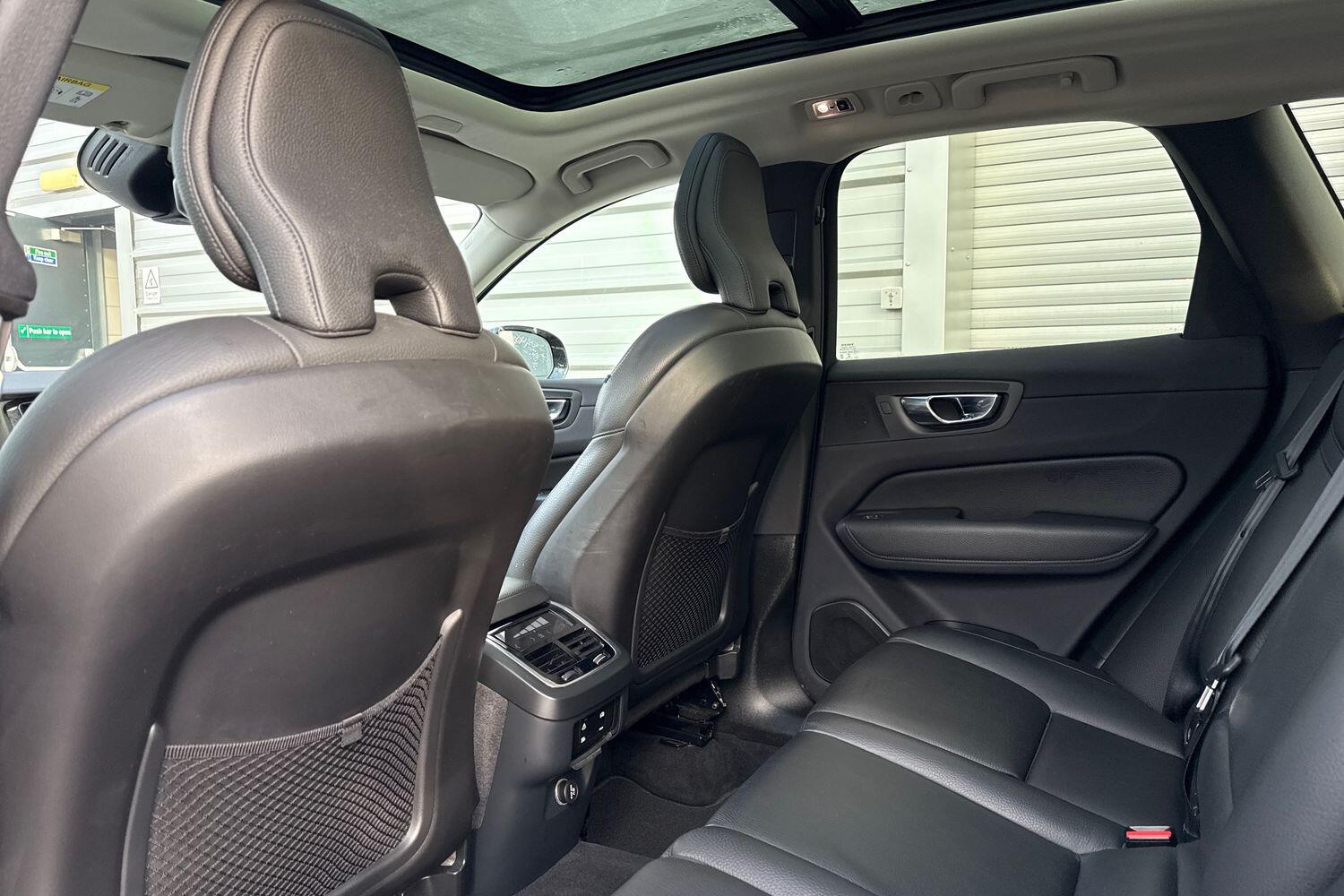 Used Volvo XC60 2020 for sale - 76847881: Photo 37