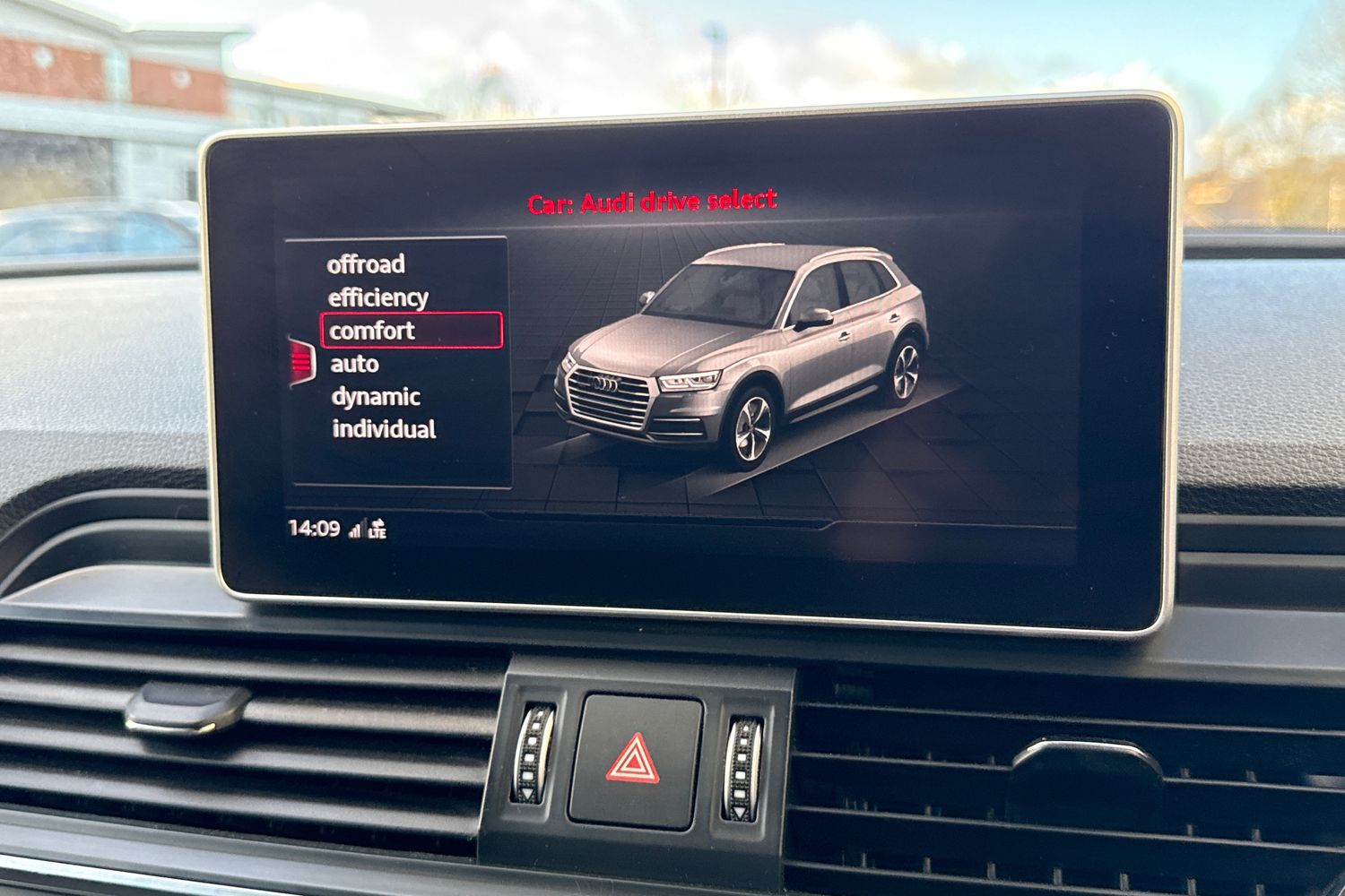 Used Audi Q5 2020 for sale - 77093526: Photo 51