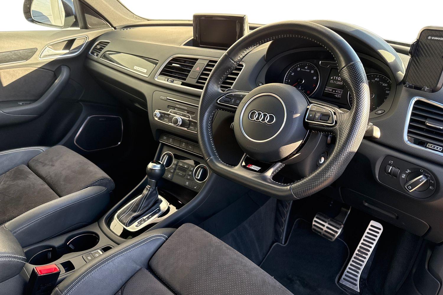 Used Audi Q3 2018 for sale - 76697637: Photo 14