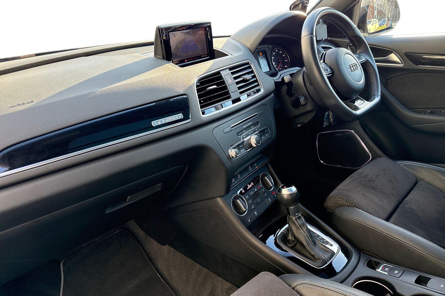 Used Audi Q3 2018 for sale - 76697637: Photo 15