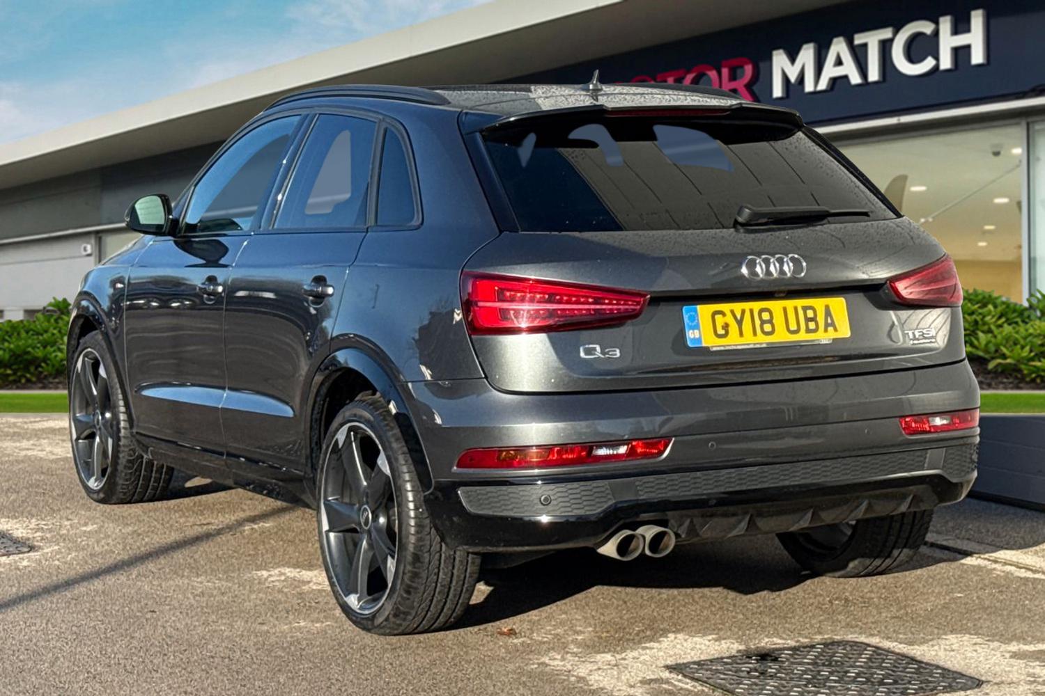 Used Audi Q3 2018 for sale - 76697637: Photo 2