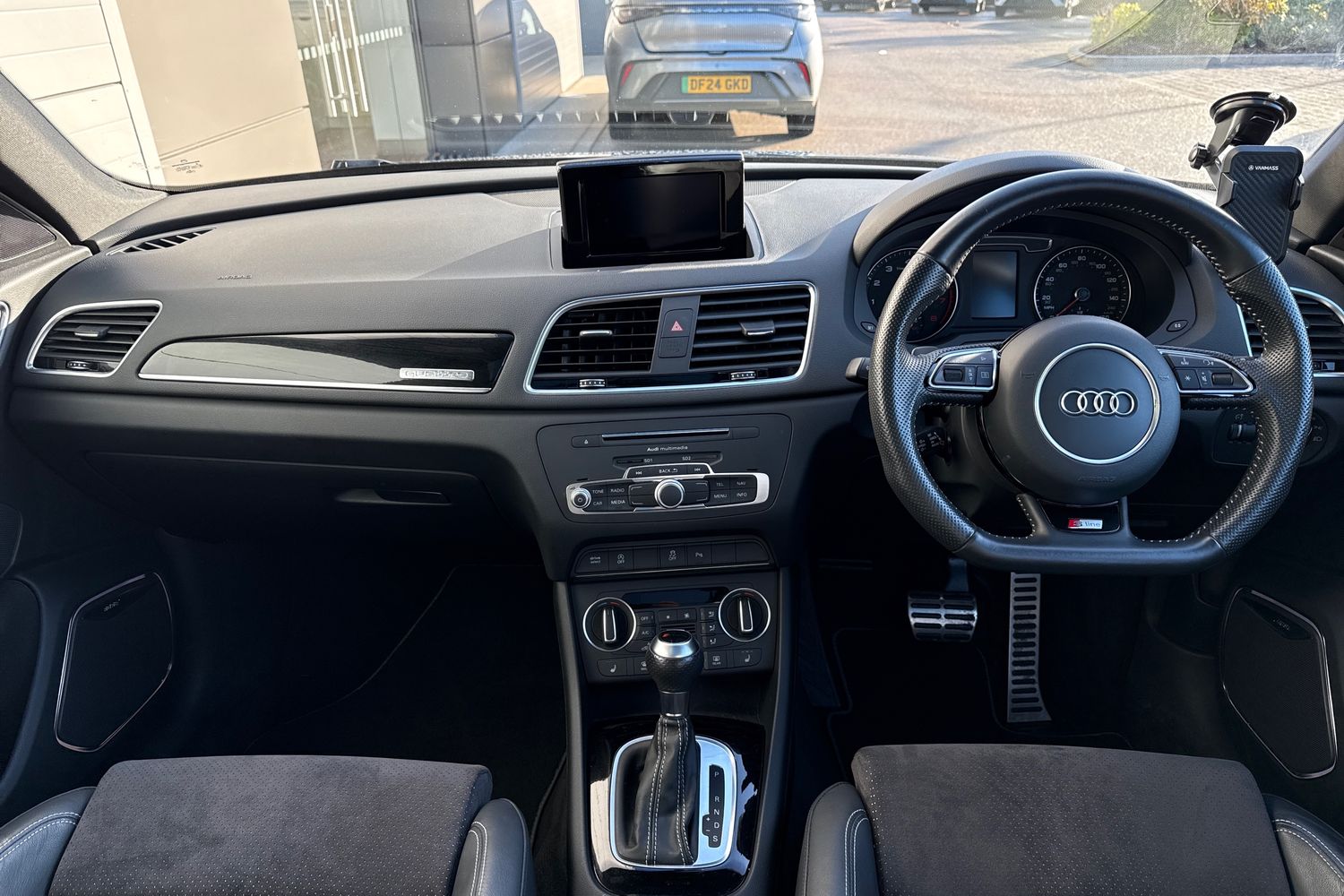 Used Audi Q3 2018 for sale - 76697637: Photo 30