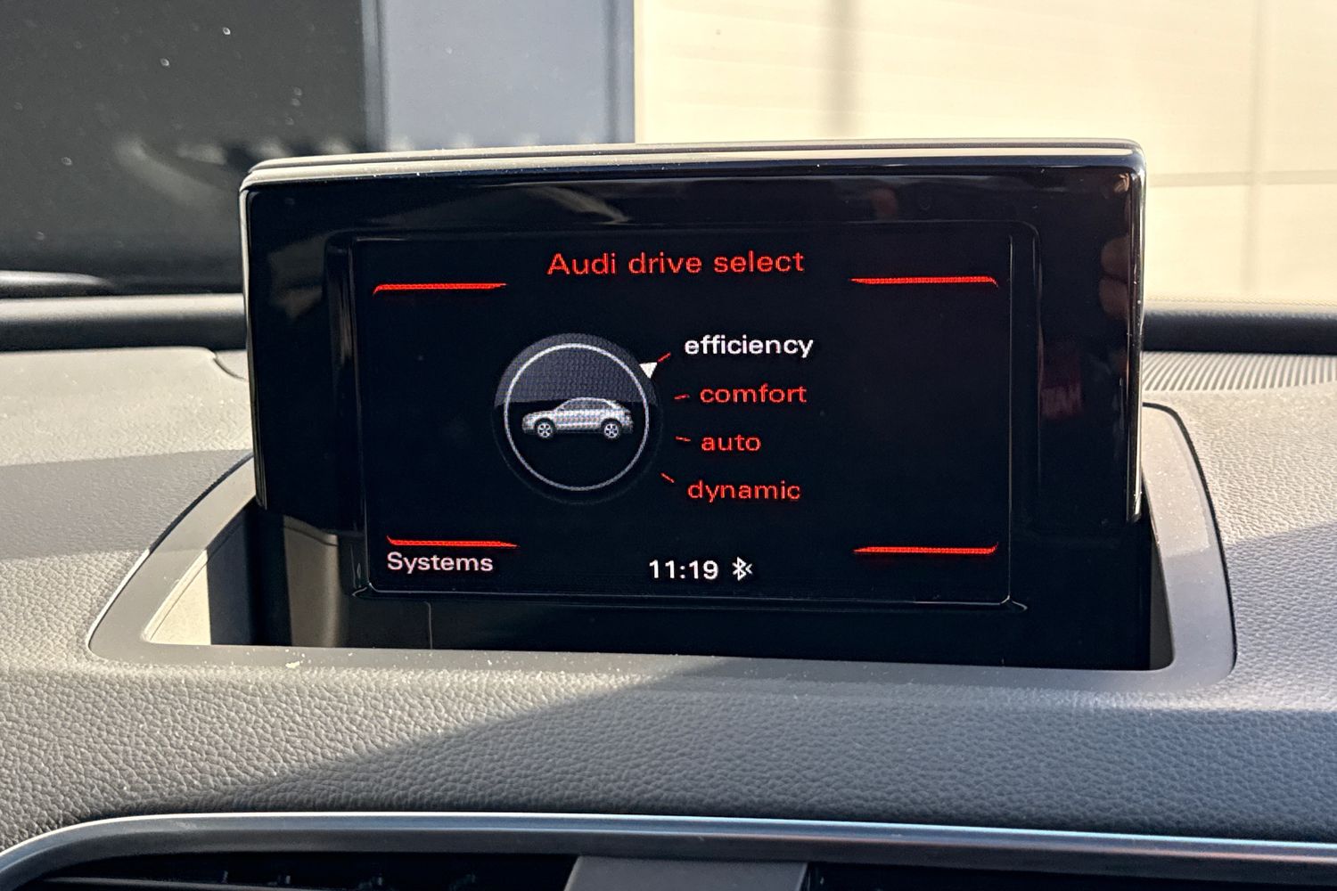 Used Audi Q3 2018 for sale - 76697637: Photo 49