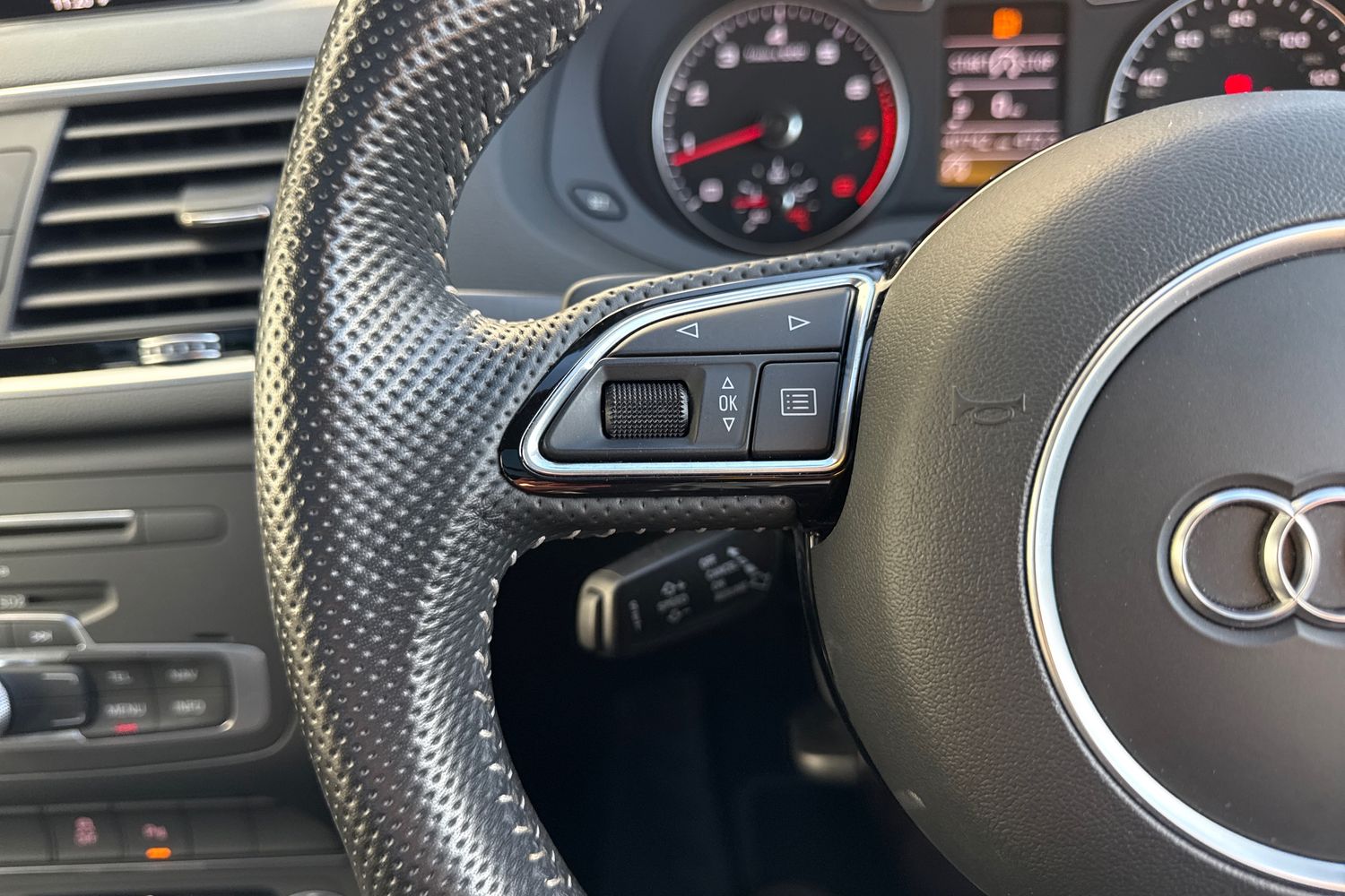 Used Audi Q3 2018 for sale - 76697637: Photo 55