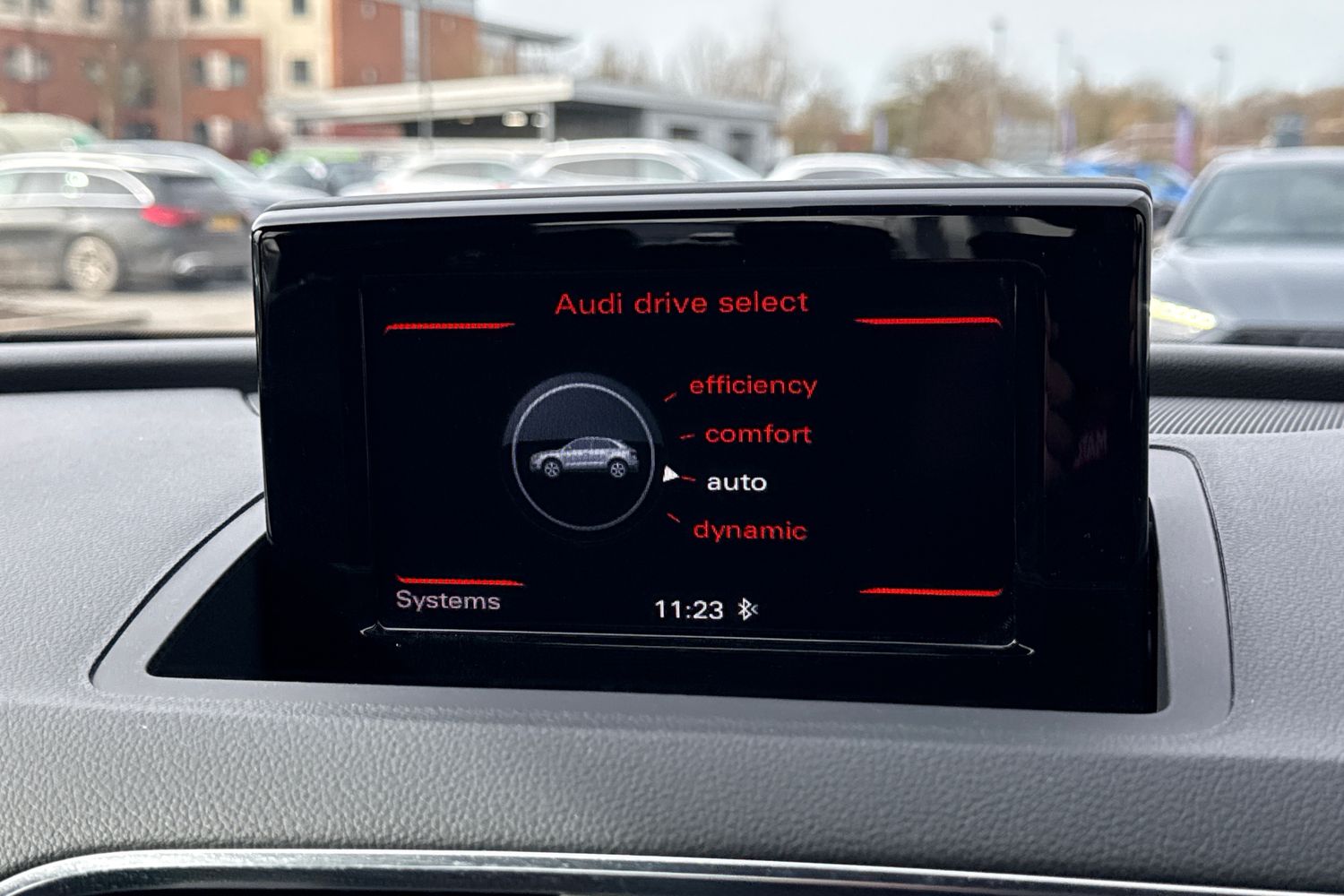 Used Audi Q3 2017 for sale - 77589445: Photo 45