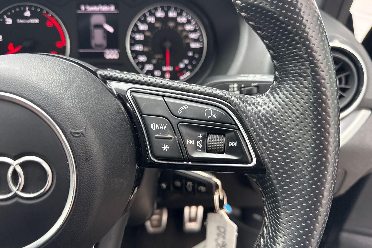 Used Audi Q2 2020 for sale - 77382907: Photo 43