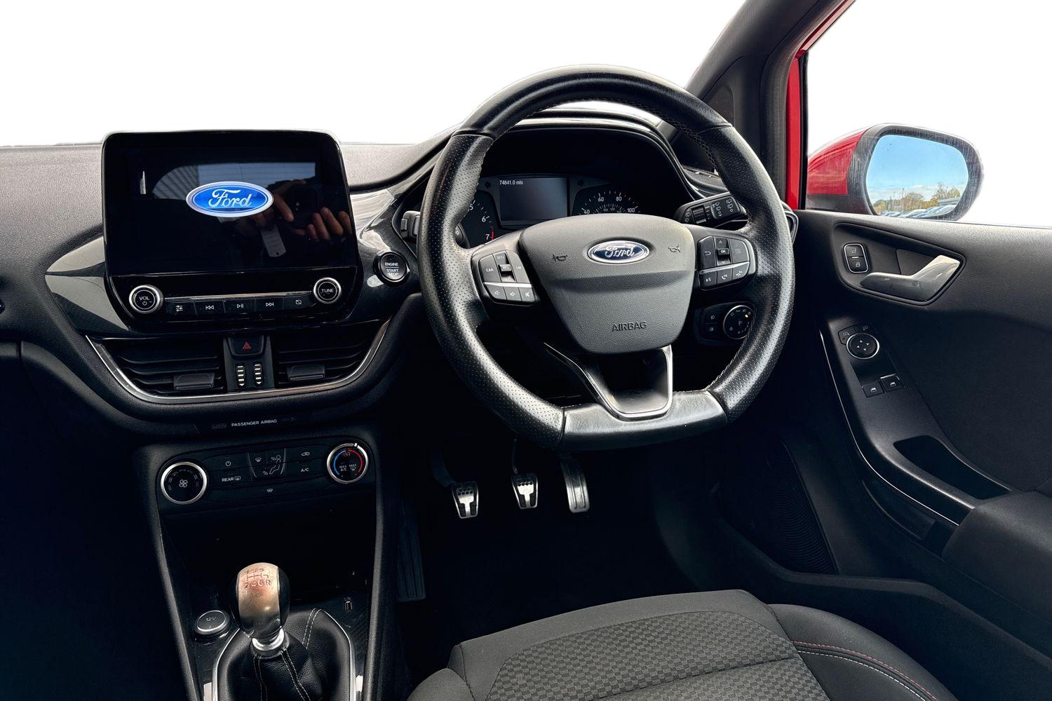 Used Ford Fiesta 2017 for sale - 76401682: Photo 18