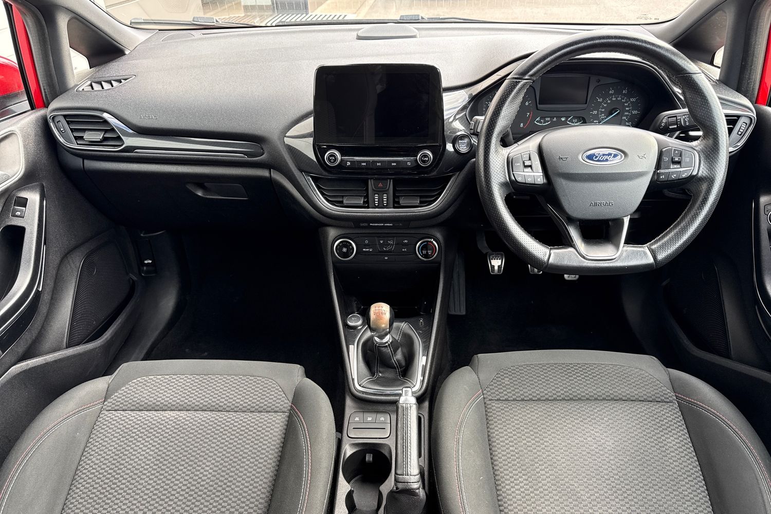 Used Ford Fiesta 2017 for sale - 76401682: Photo 32