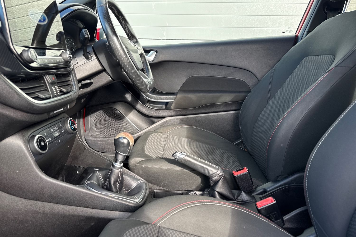 Used Ford Fiesta 2017 for sale - 76401682: Photo 36