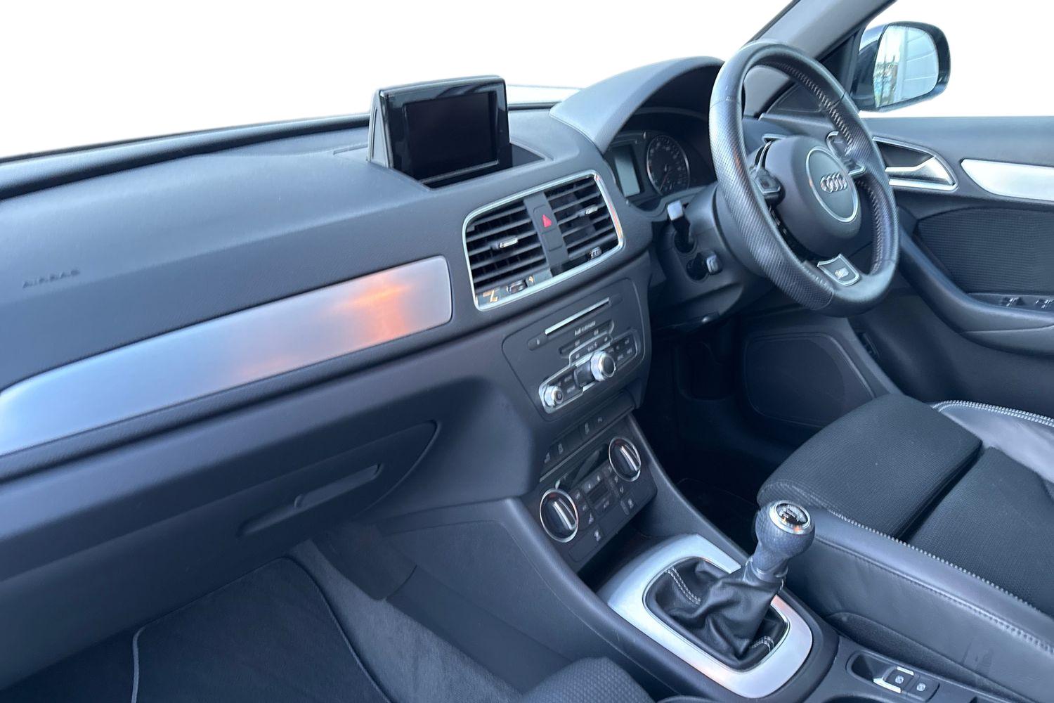 Used Audi Q3 2018 for sale - 77368523: Photo 14