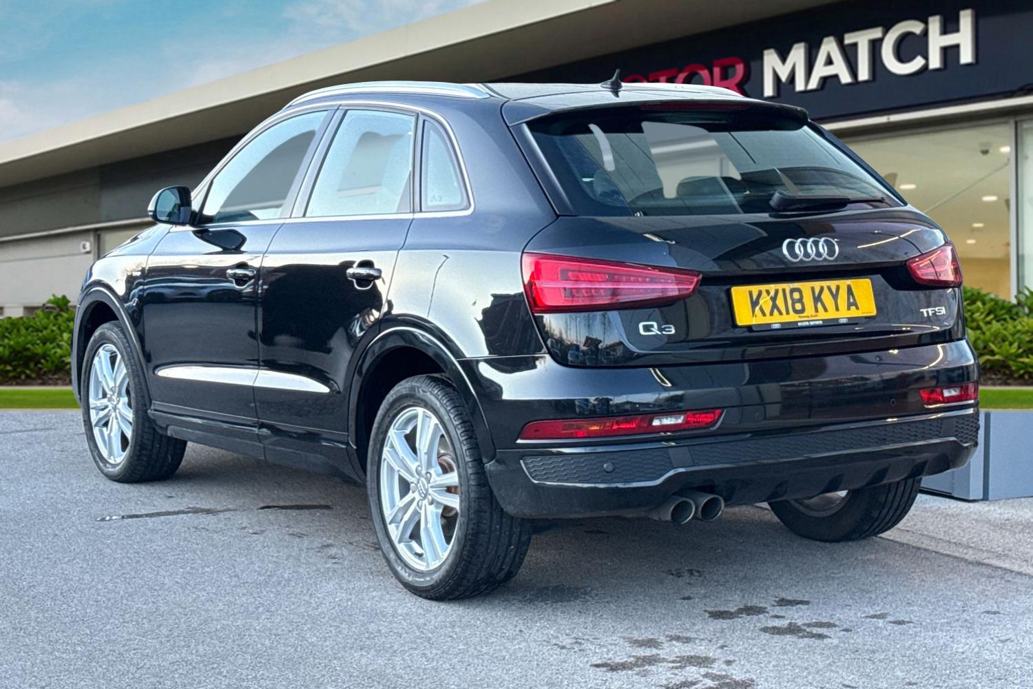 Used Audi Q3 2018 for sale - 77368523: Photo 2