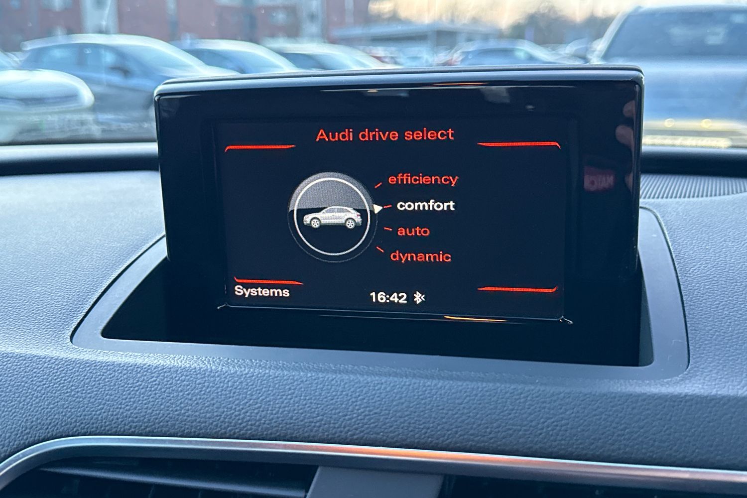 Used Audi Q3 2018 for sale - 77368523: Photo 44