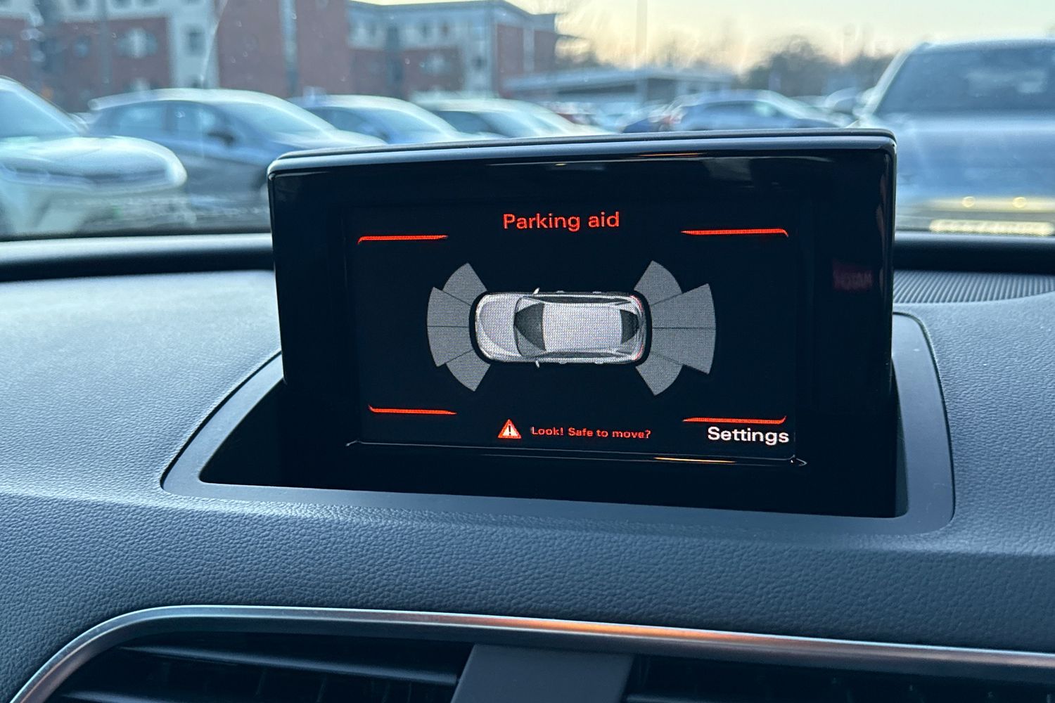 Used Audi Q3 2018 for sale - 77368523: Photo 46