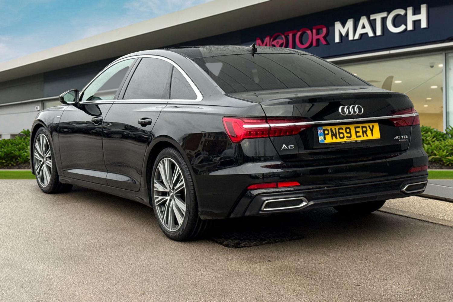 Used Audi A6 Saloon 2019 for sale - 77152626: Photo 2