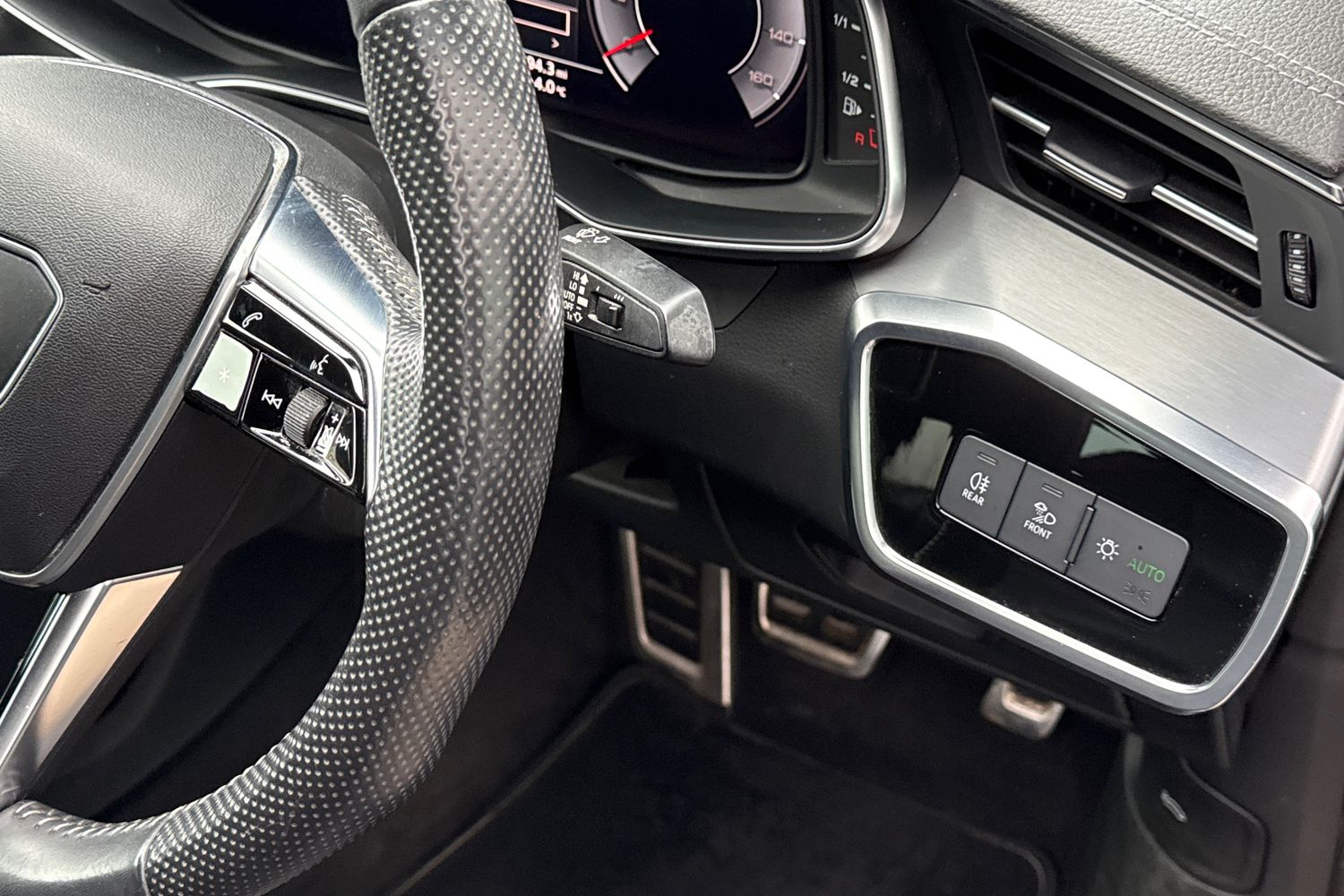 Used Audi A6 Saloon 2019 for sale - 77152626: Photo 42