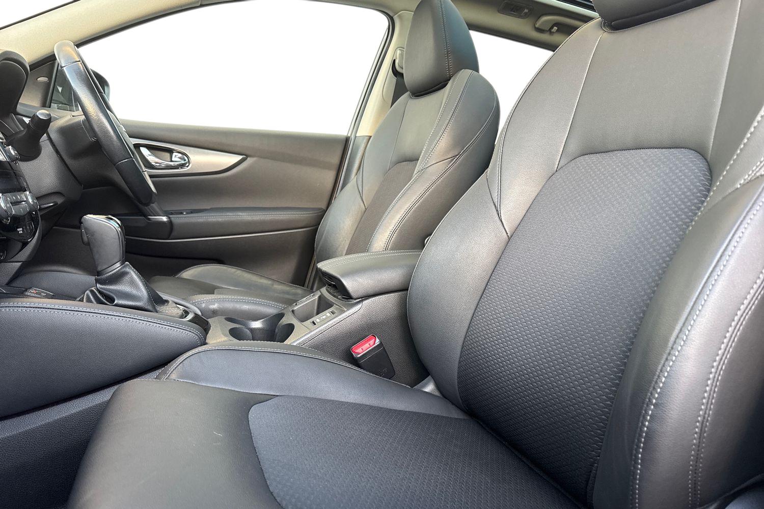 Used Nissan Qashqai 2017 for sale - 76617093: Photo 16