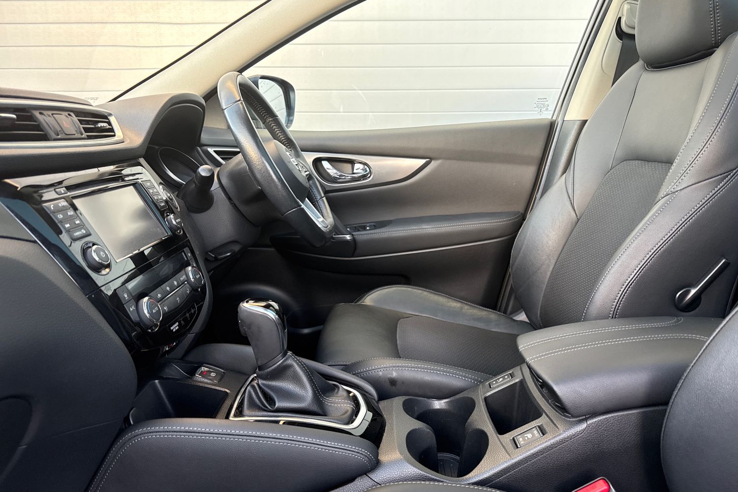 Used Nissan Qashqai 2017 for sale - 76617093: Photo 33