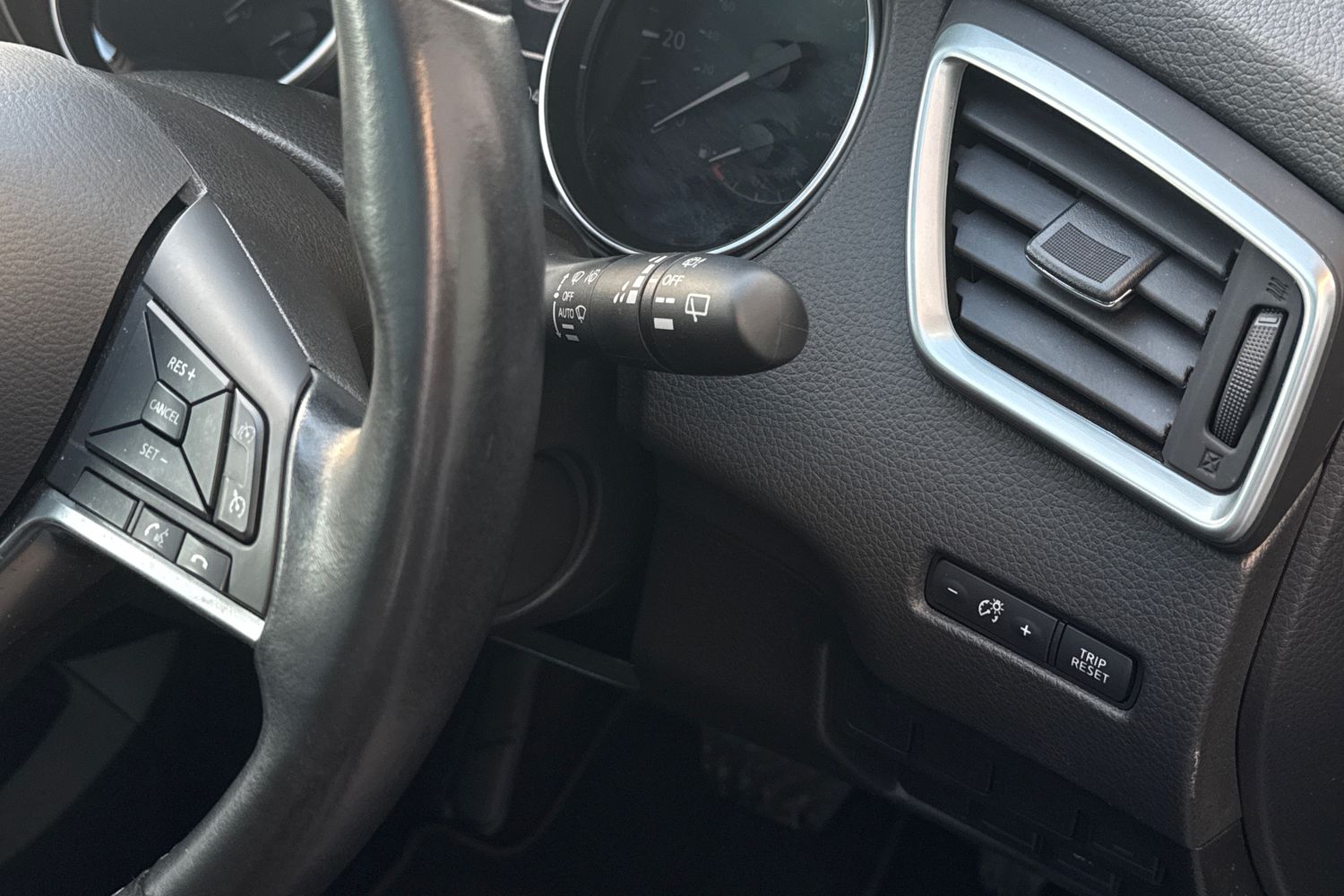 Used Nissan Qashqai 2017 for sale - 76617093: Photo 41