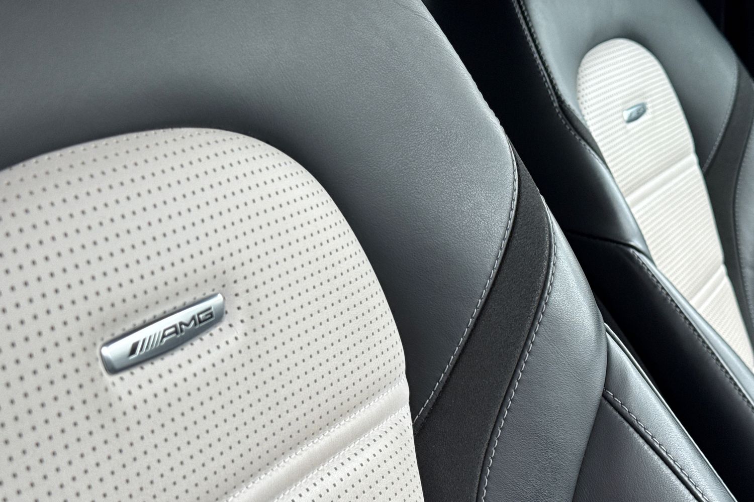 Used Mercedes-Benz GLC 2019 for sale - 77515126: Photo 35