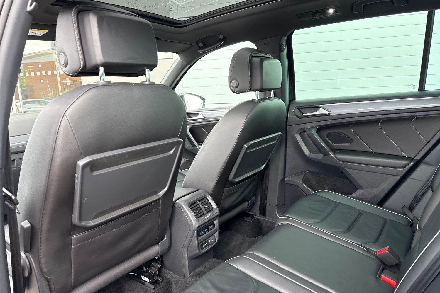 Used Volkswagen Tiguan 2018 for sale - 78016321: Photo 36