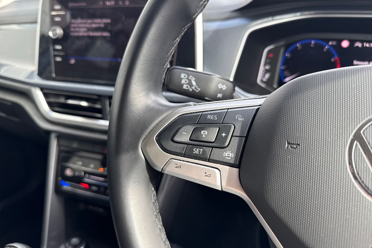 Used Volkswagen T-Roc 2023 for sale - 78097790: Photo 32