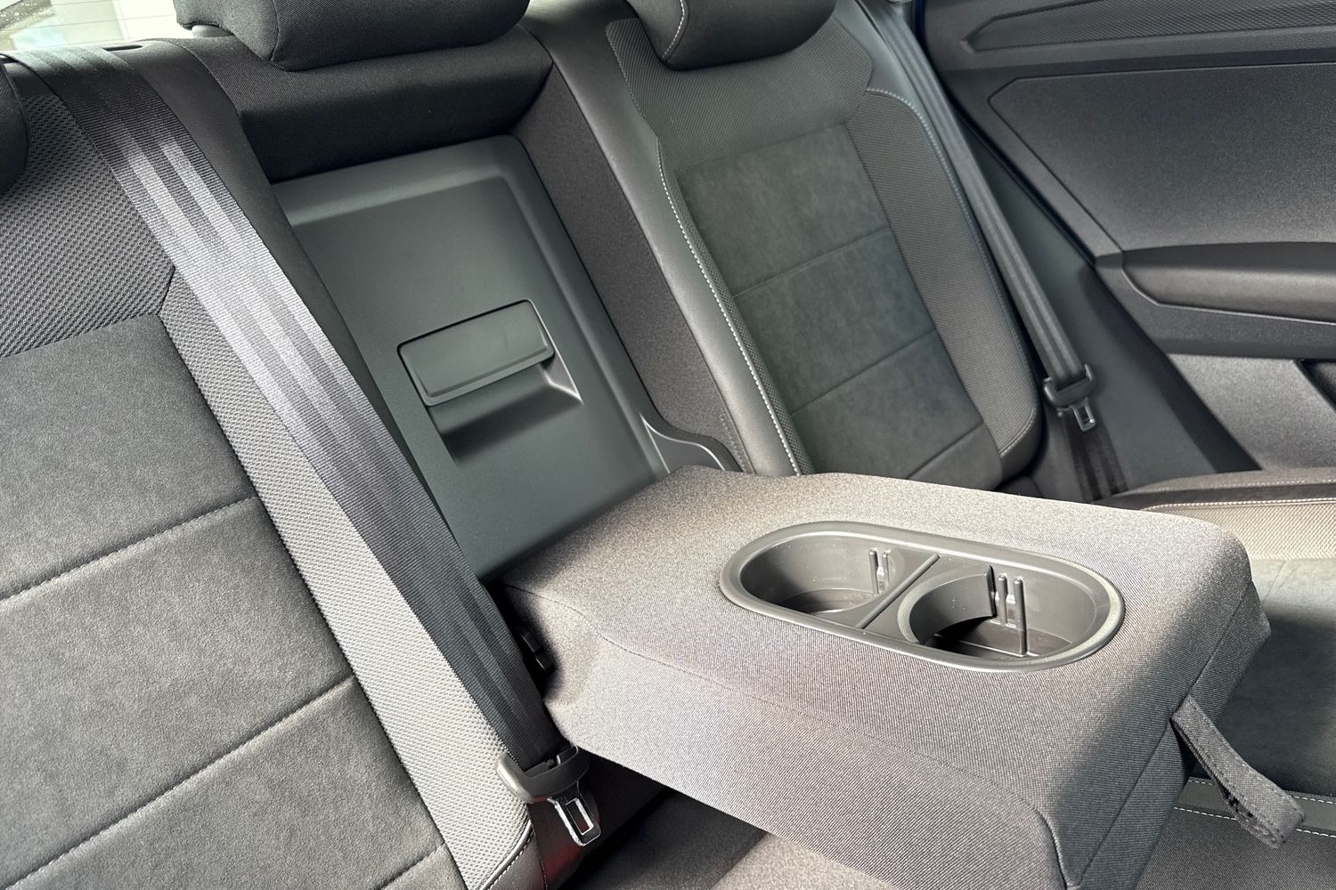 Used Volkswagen T-Roc 2023 for sale - 78097790: Photo 35