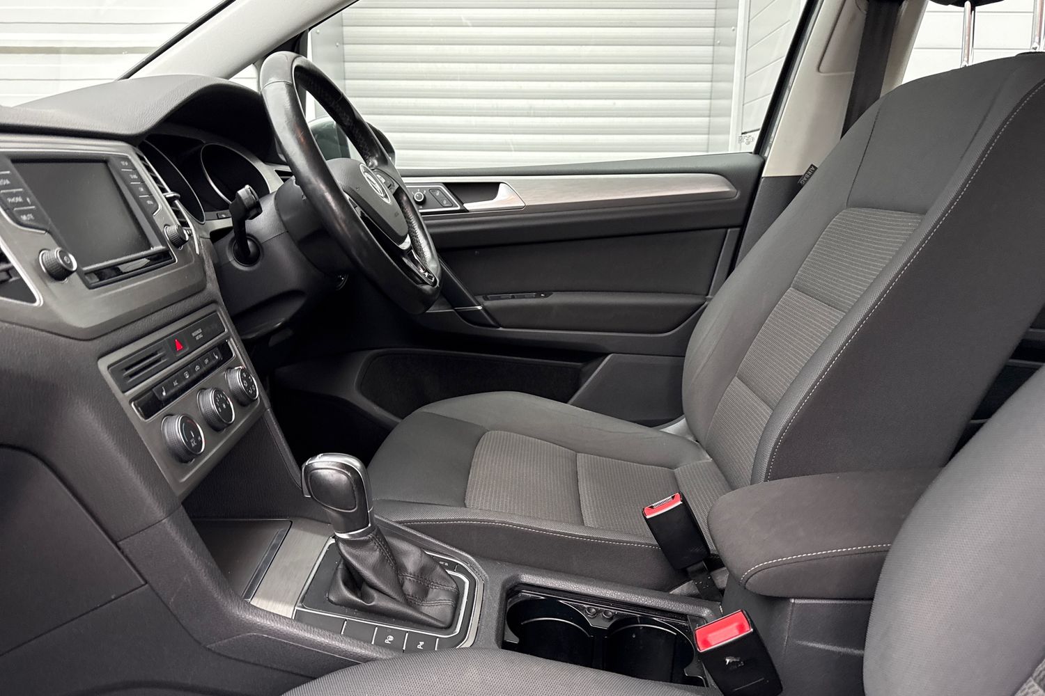 Used Volkswagen Golf SV 2017 for sale - 77429632: Photo 33