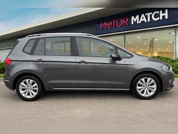 Used Volkswagen Golf SV 2017 for sale - 77429632: Photo