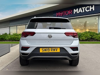 Used Volkswagen T-Roc 2019 for sale - 75736980: Photo