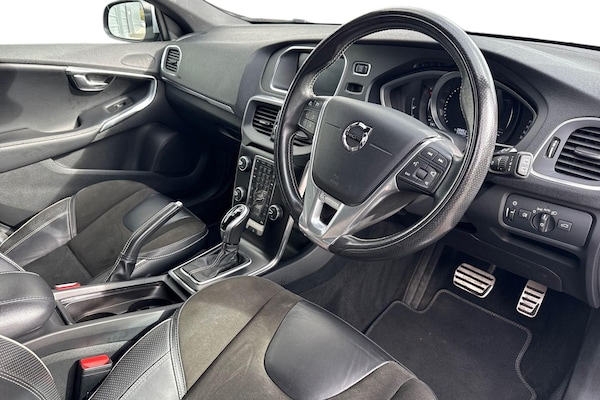 Used Volvo V40 2017 for sale - 76324053: Photo 14
